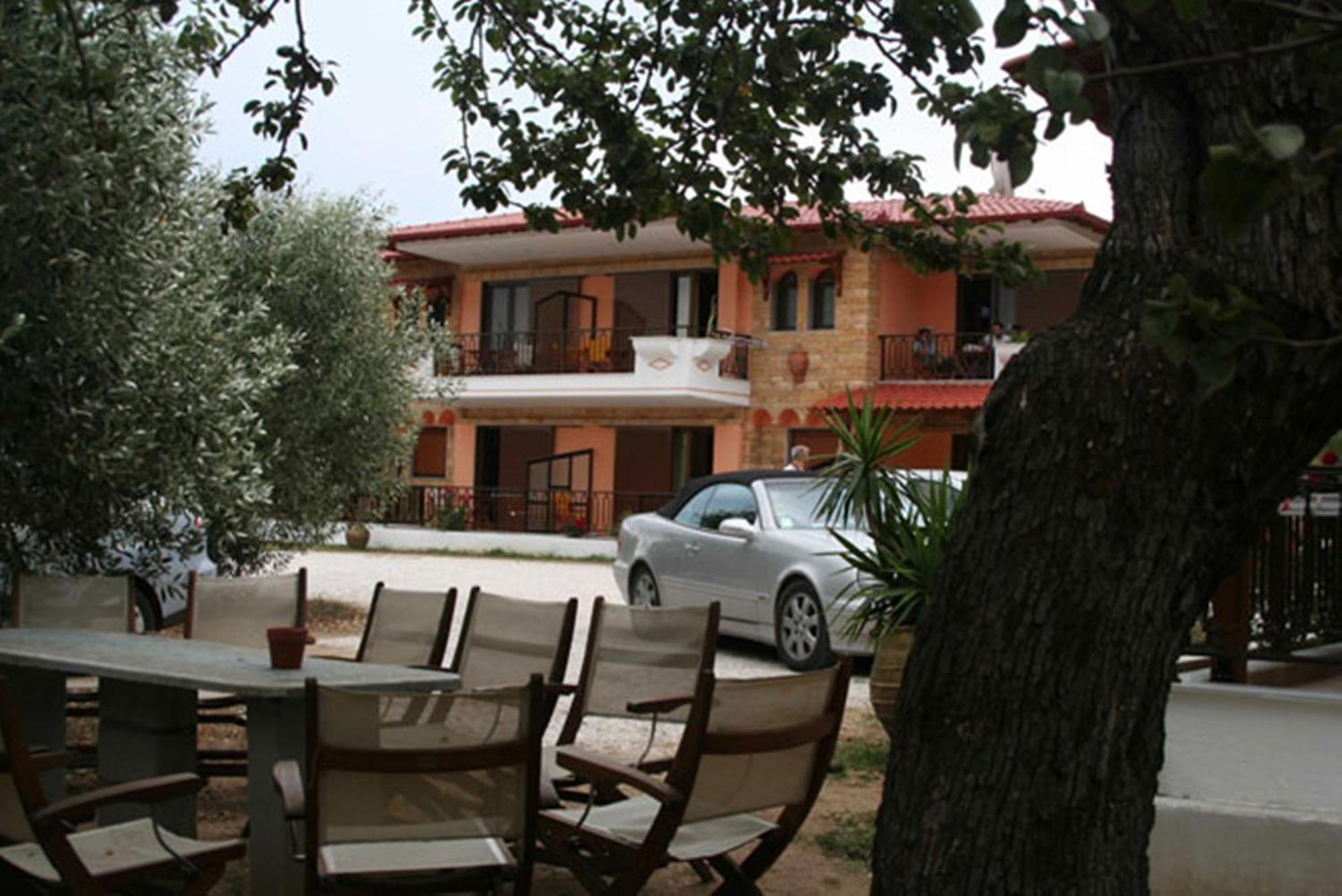 Studios Alexandros Sarti Exterior photo